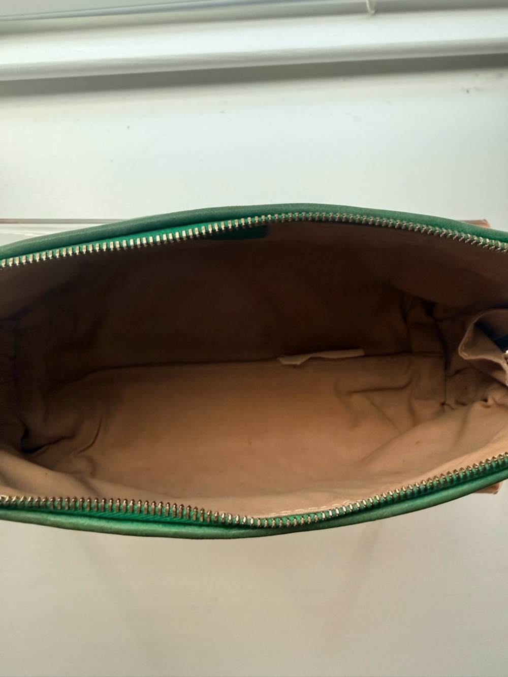 ⭐️Authentic Bottega Veneta Intrecciato Pouch - Parakeet Green - Picture 4 of 14